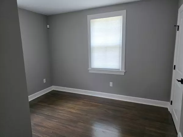 Westport, MA 02790,431 Fisher Rd