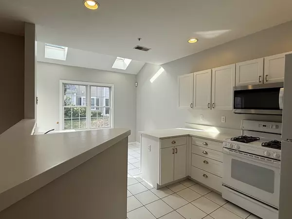 37 Village #37, Quincy, MA 02169