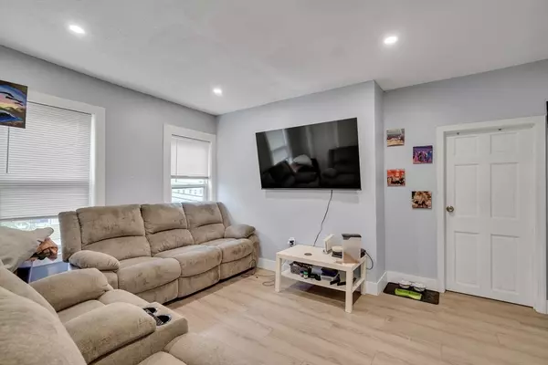 Lowell, MA 01852,433 Lincoln St