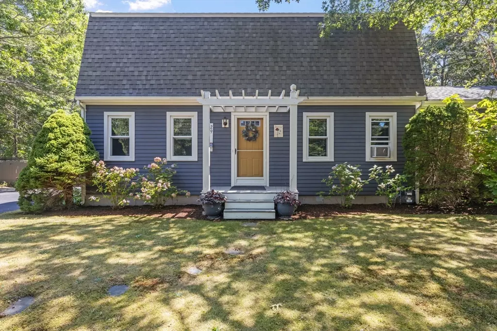 Bourne, MA 02532,29 Winston Avenue