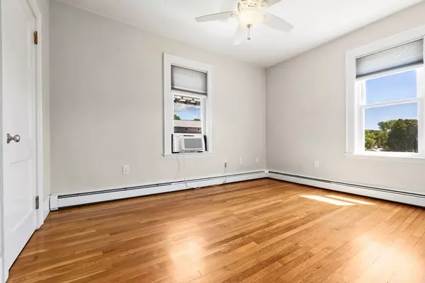Danvers, MA 01923,28 Poplar St #7