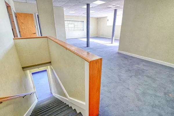 Lawrence, MA 01843,601 South Union Street #3