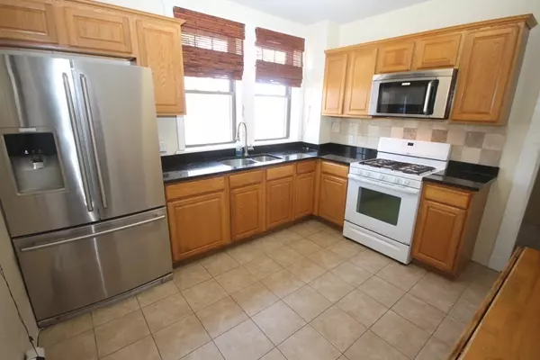 Hull, MA 02045,158 Newport Rd-1st Fl- Waterfront #1