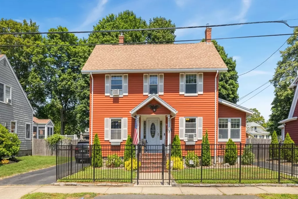 Saugus, MA 01906,29 Prospect Street
