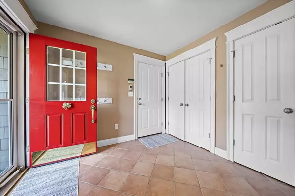 Braintree, MA 02184,146 Eleanor Dr