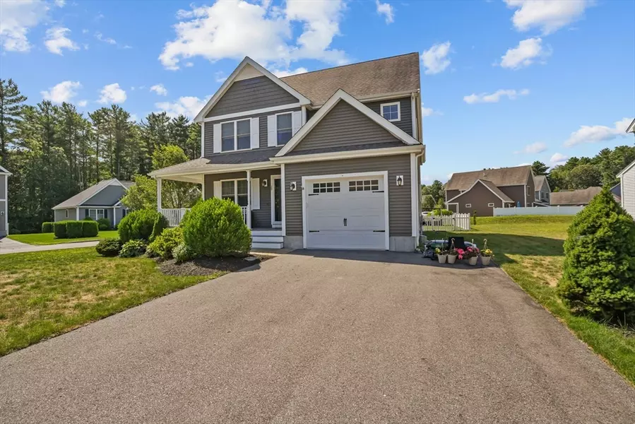 29 Corn Mill Way, Rockland, MA 02370