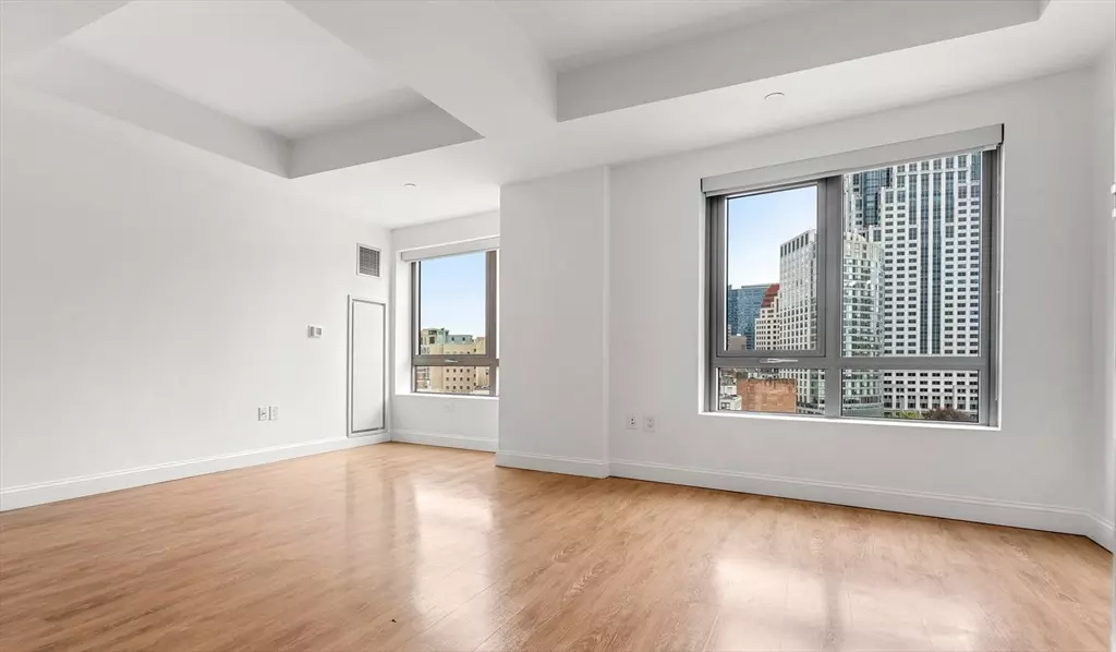 Boston, MA 02111,99 Kneeland St #1902