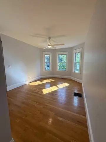 Boston, MA 02125,19 Howes St #1