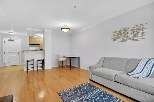 Chelsea, MA 02150,175 Cottage #312