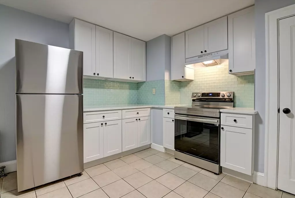 Braintree, MA 02184,22 Weston Ave #3