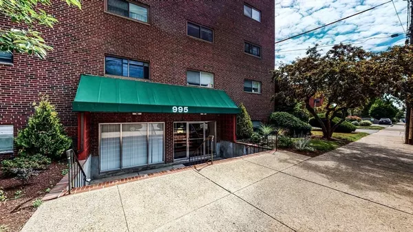 995 Massachusetts Ave #403, Arlington, MA 02476