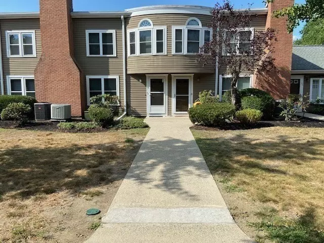 75 Page Rd #20, Bedford, MA 01730