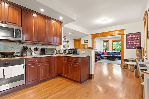Brookline, MA 02446,90 Browne Street #PH
