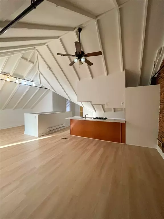 Boston, MA 02122,402 Neponset Ave #3M