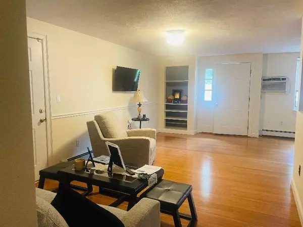 Haverhill, MA 01832,6 Casablanca Ct #6