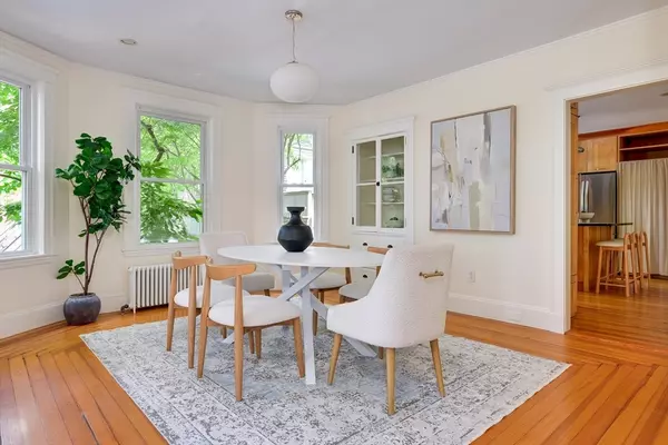 Cambridge, MA 02138,54 Ellery Street #1