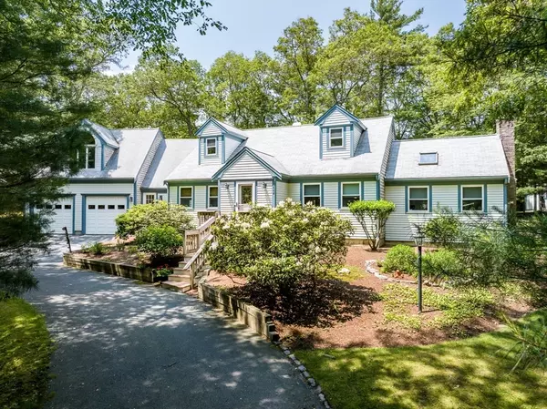 239 Whistleberry Dr, Barnstable, MA 02648