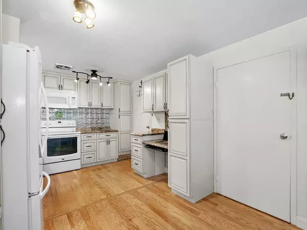 Waltham, MA 02453,20 Whitman Road #B-1
