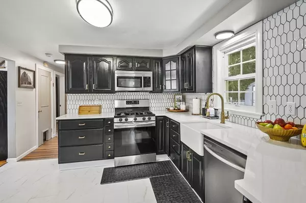 Fitchburg, MA 01420,93 Senna Road