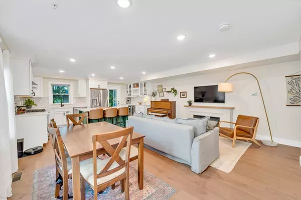 Amesbury, MA 01913,22 Aubin #22