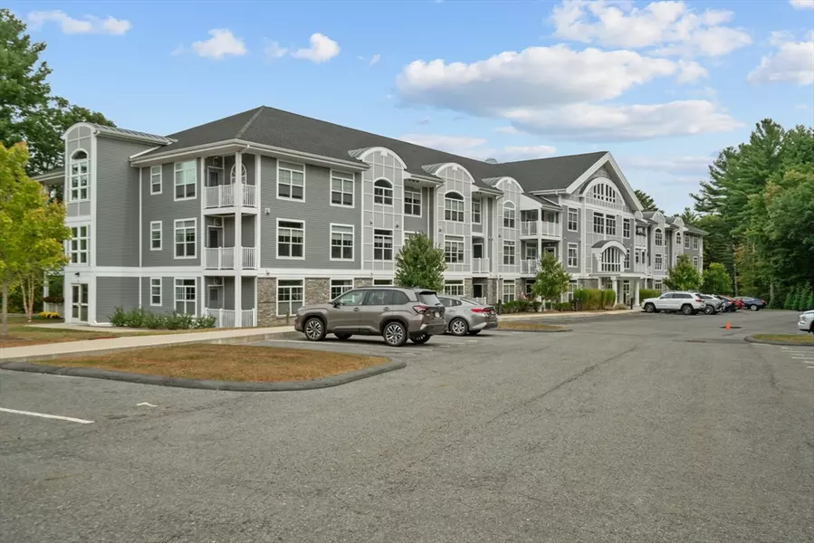 635 Old Post Road #302, Sharon, MA 02067