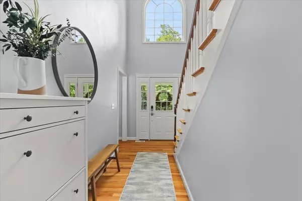 Berkley, MA 02779,15-RR Algerine St