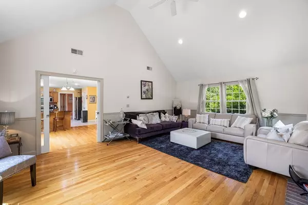 Wareham, MA 02576,898 Main St