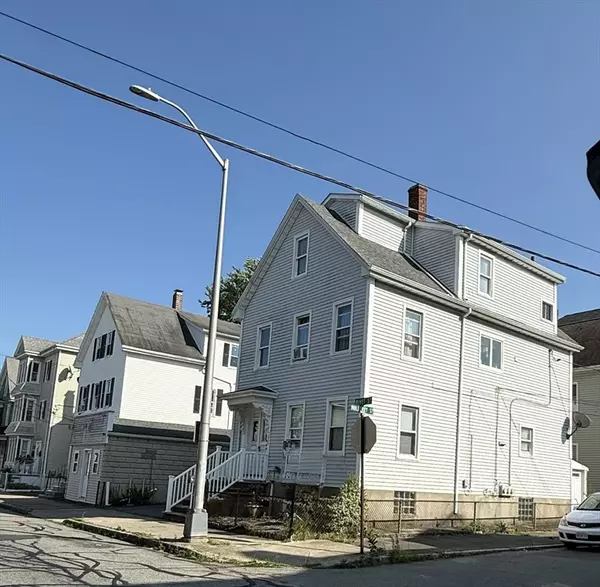 New Bedford, MA 02740,526 Rivet