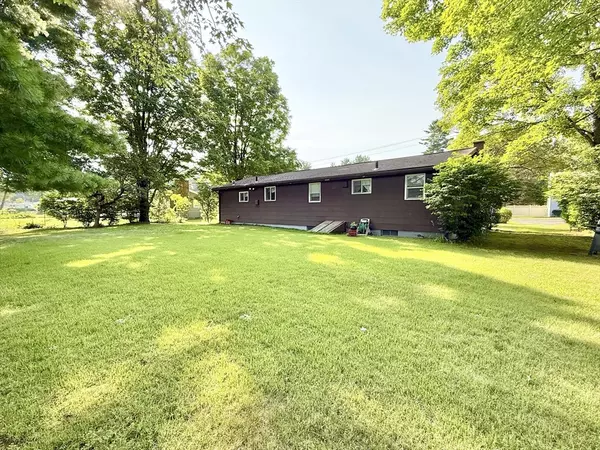 Easthampton, MA 01027,31 Pomeroy St