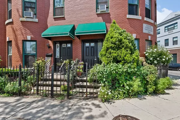 Boston, MA 02125,704 Columbia Rd #704