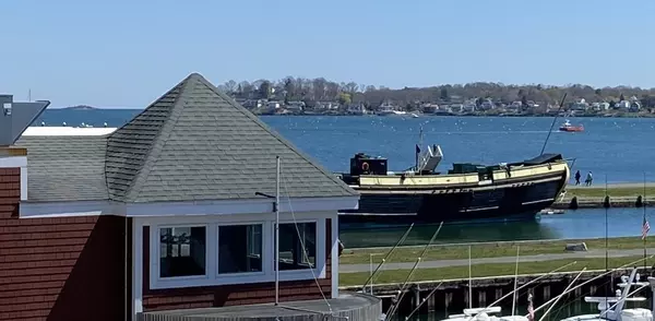 Salem, MA 01970,75 Wharf Street ##304