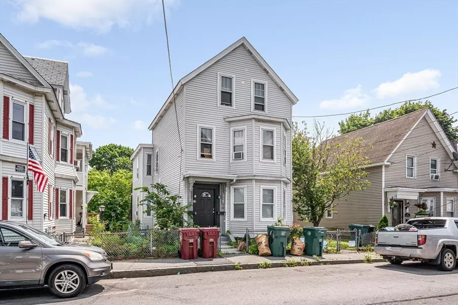64 S Whipple St, Lowell, MA 01852