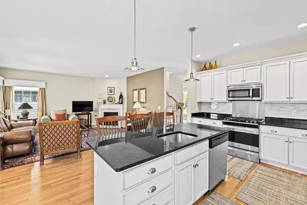 Weymouth, MA 02190,12 Privet Path