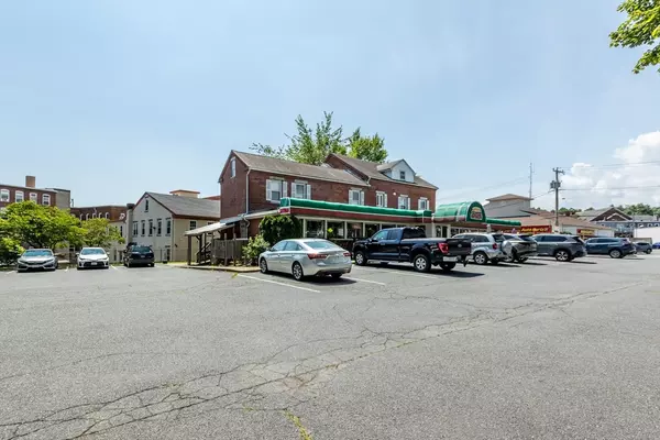 Easthampton, MA 01027,117-119 Union St