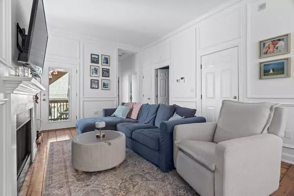 Boston, MA 02129,40 Pearl St #2