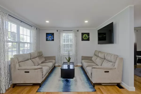 Holyoke, MA 01040,14 Scott Hollow Dr