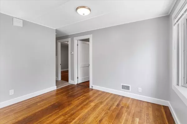 Quincy, MA 02169,93 Roberts St