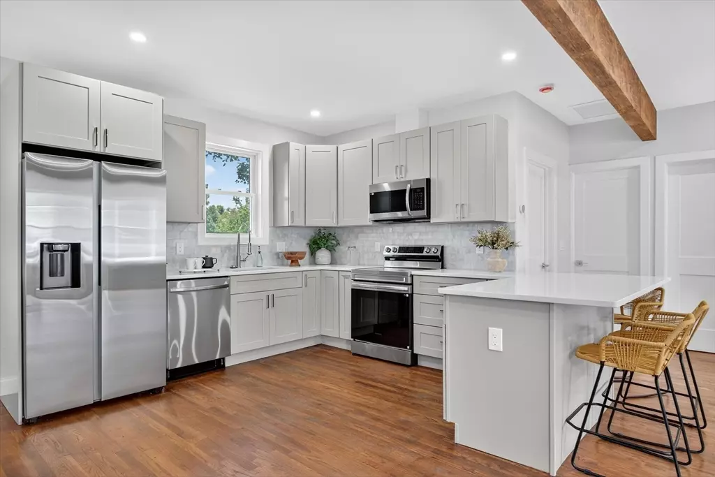 Wakefield, MA 01880,16 Woodland Rd