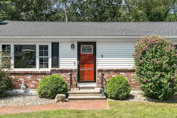 Milford, MA 01757,5 Dartmouth Dr