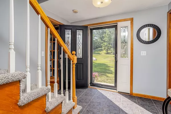 Townsend, MA 01469,16 Hillside Dr