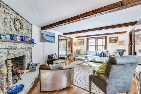 Chatham, MA 02659,315 Pleasant St