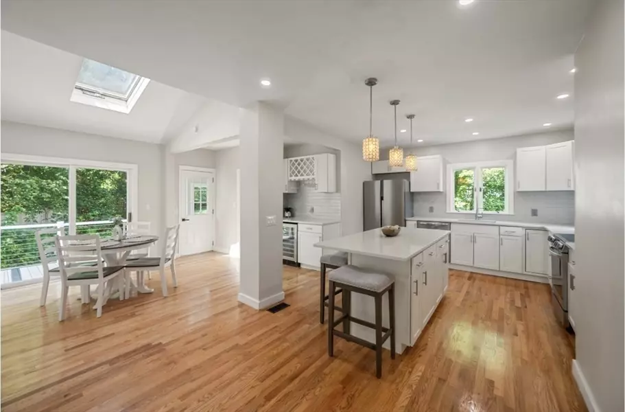 266 Plain St, Rockland, MA 02370