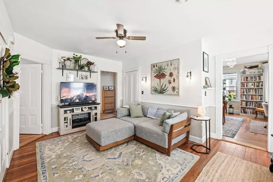 20 Willow Ave #1, Salem, MA 01970