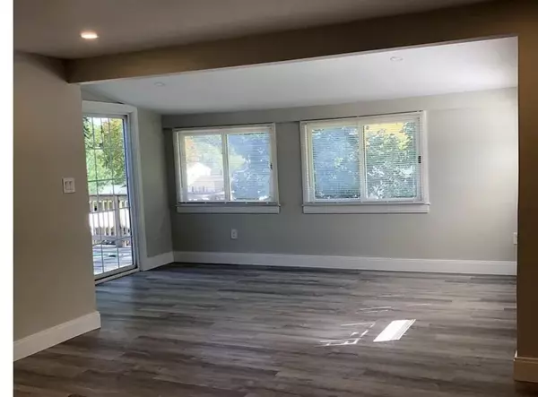 Hingham, MA 02043,50 Fottler Rd #50
