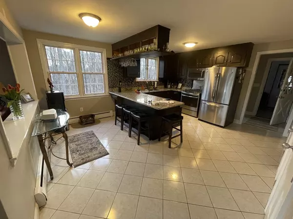 Shrewsbury, MA 01545,20 Arch St