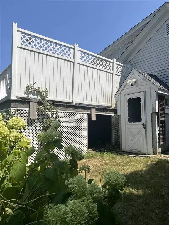 Clinton, MA 01510,346 Oak Street