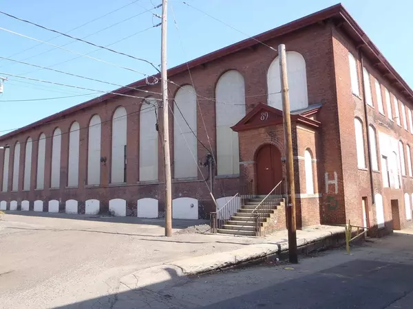 89-93 Dunnell Ln, Pawtucket, RI 02860