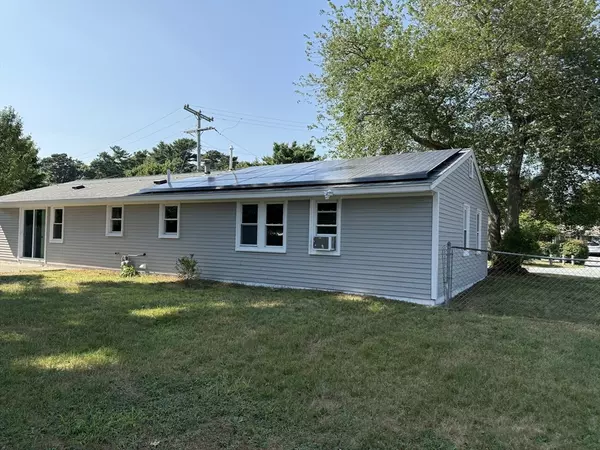 Wareham, MA 02571,7 Terry Ln E