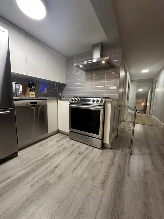 Cambridge, MA 02138,122 Trowbridge St #1