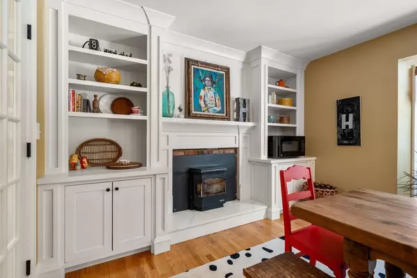 Dighton, MA 02764,240 Country Hill Dr